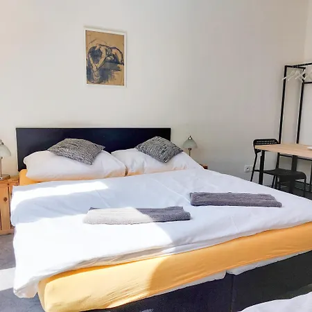 Δωμάτια σε οικογενειακή κατοικία Beautiful Attic R3 Πράγα