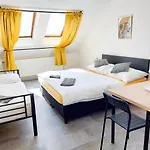 Δωμάτια σε οικογενειακή κατοικία Beautiful Attic R3