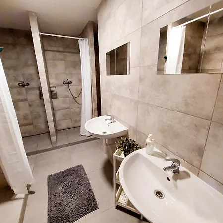 Beautiful Attic R3 *